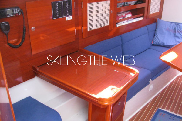 hanse 312 chart table 1